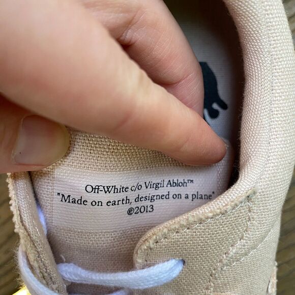 Off-White Low Vulcanized Canvas Sneaker EU 37 - Picture 3 of 9